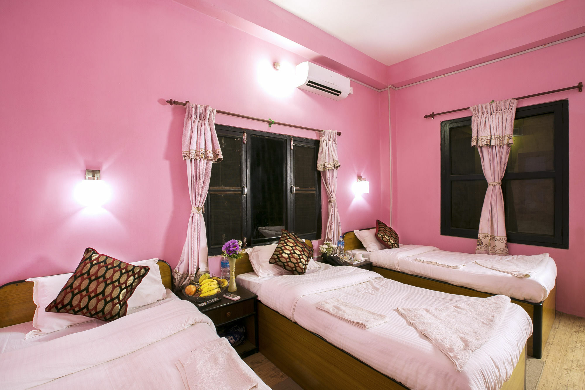 Sauraha Nana Hotel Esterno foto